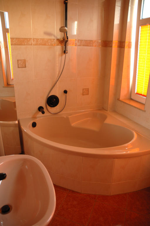 Apartament Stirl *