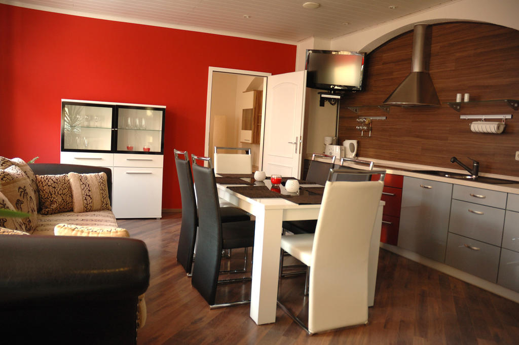 Apartament Stirl *